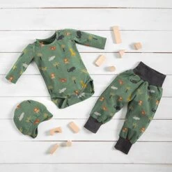 Cotton Jersey Jungle Animals– Green -Tailor Supplies Sales Store BSZ428 39