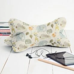 GOTS Cotton Cretonne Cute Savanna Animals – White -Tailor Supplies Sales Store SZ40 1